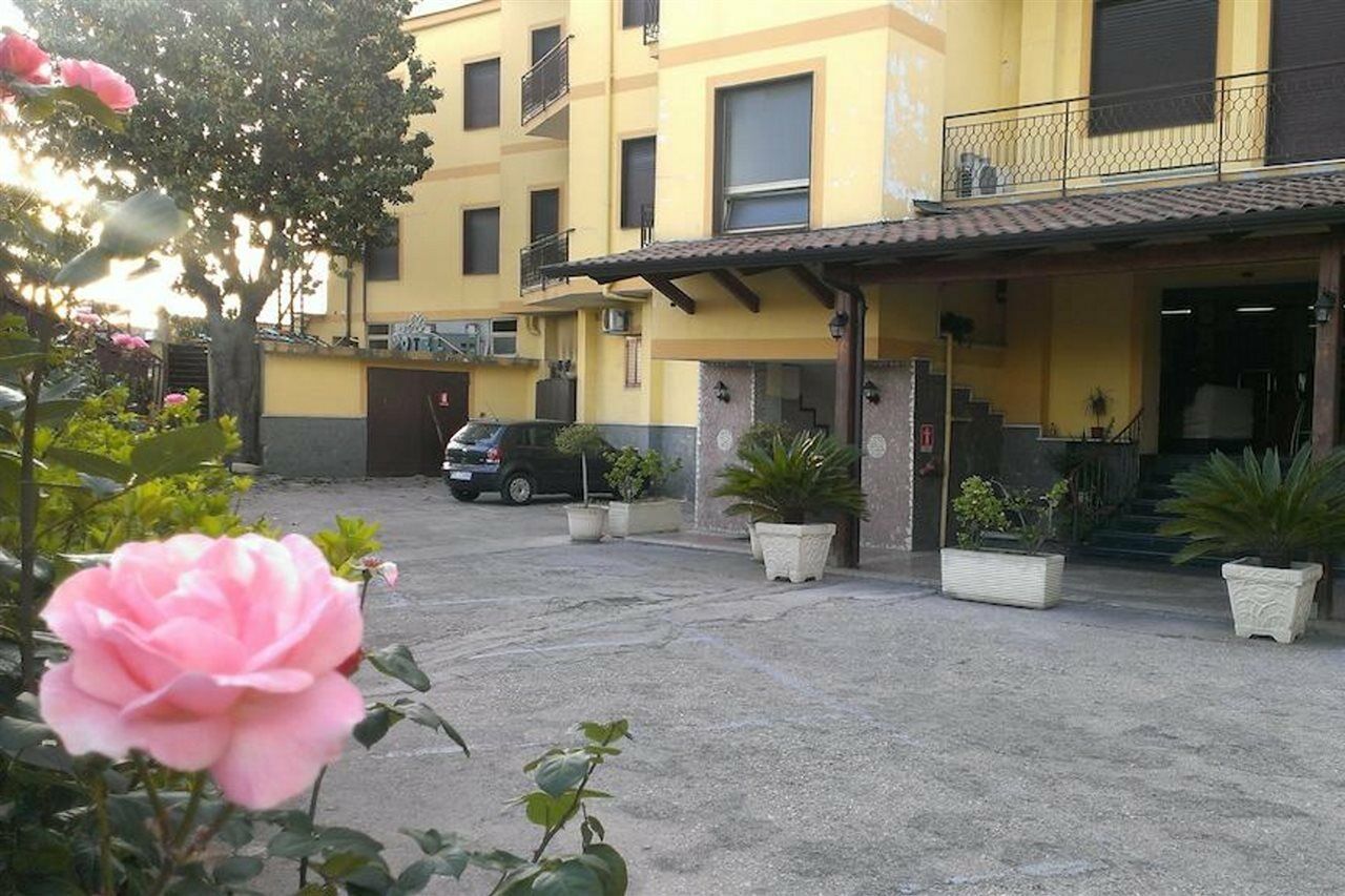 Gimar Hotel Melito di Napoli Buitenkant foto